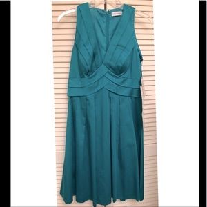 Calvin Klein Jewel Green V Neck Sleeveless Empire Style Dress NWT 4